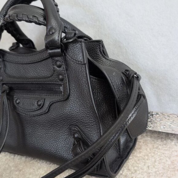 BALENCIAGA NEO CITY MOTO MINI BAG 💯 AUTHENTIC!!! COA NWT - Picture 5 of 13